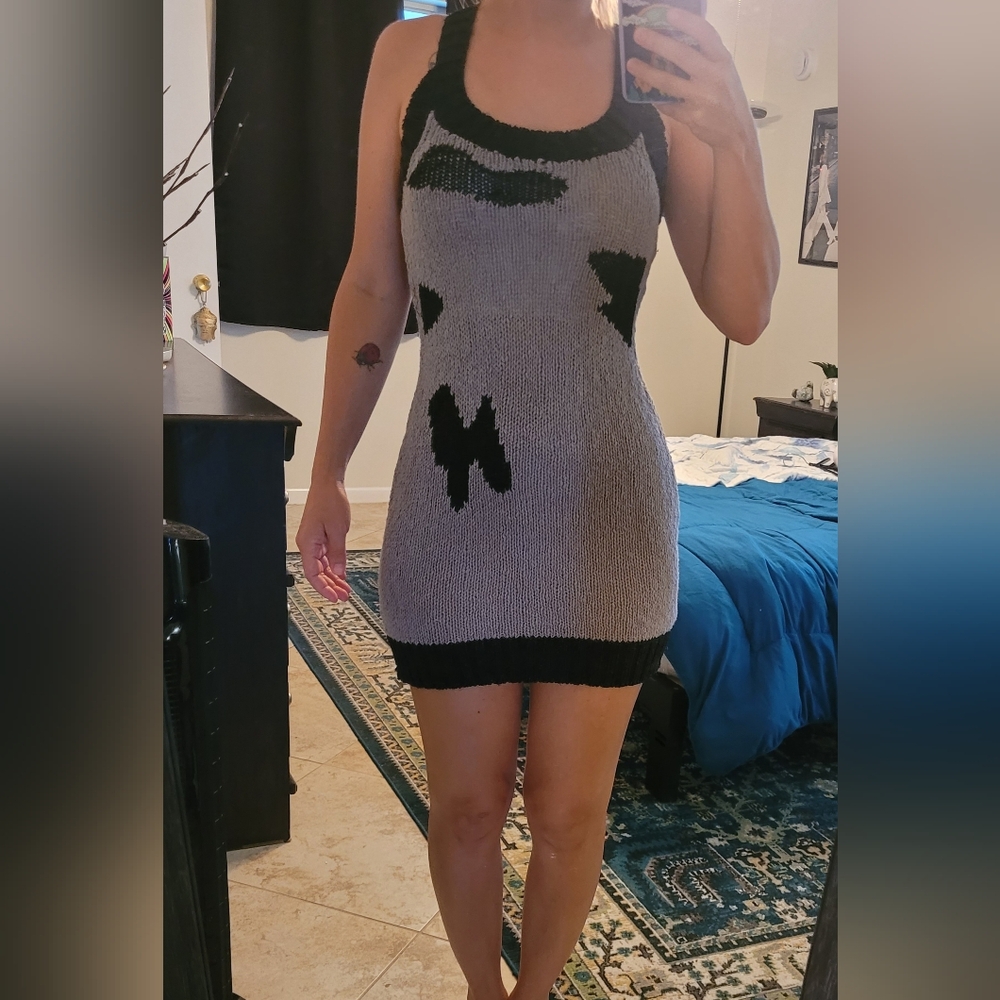 Bebe Black and Gray Knit Top